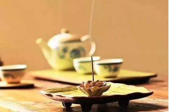 綠茶碧螺春怎么泡簡(jiǎn)易步驟，沖泡碧螺春的十二步驟口訣