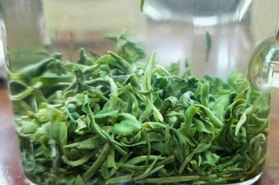 什么茶葉容易放香精，香精茶有什么危害？