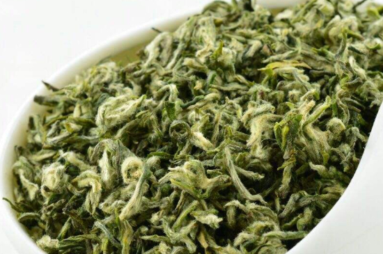 真假碧螺春泡水后區(qū)別，蘇州洞庭碧螺春怎樣鑒別好壞？