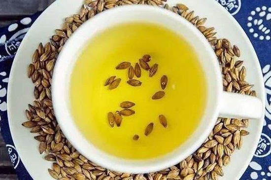 飯店喝的聞起很香的茶，餐館里的蕎麥茶還是大麥茶？