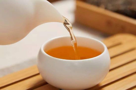 泡好的茶水放冰箱能保存多久，泡好的茶冷藏放多久？