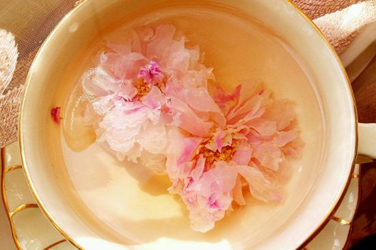 玫瑰花茶的功效與作用，堅持喝一個月玫瑰花茶會怎樣？