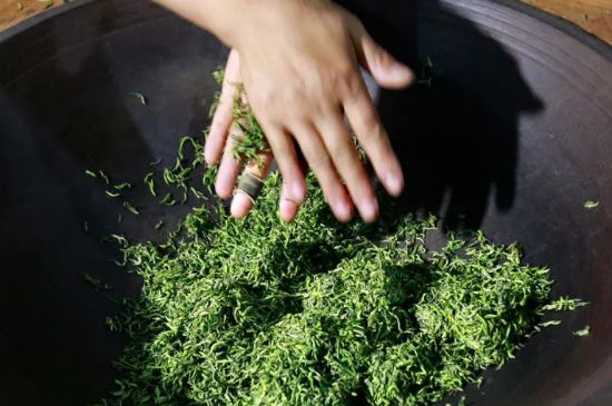 茶葉怎么炒制才香，怎樣炒茶葉更香？