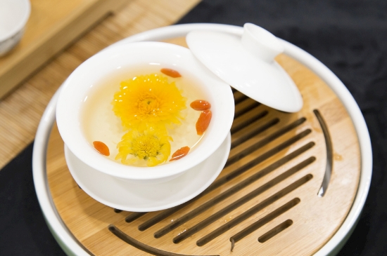 菊花茶天天喝行嗎，每天喝菊花泡茶喝好嗎？