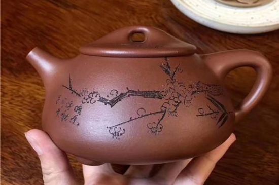 朱泥紫砂壺如何開(kāi)壺，朱泥壺日常泡茶養(yǎng)護(hù)