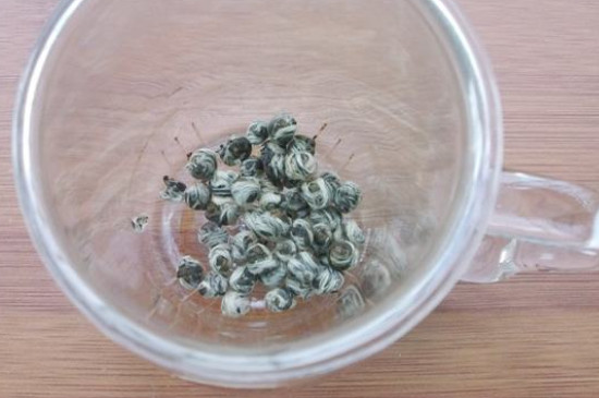 茉莉龍珠茶男人能喝嗎，男性夏季可以喝龍珠茶嗎