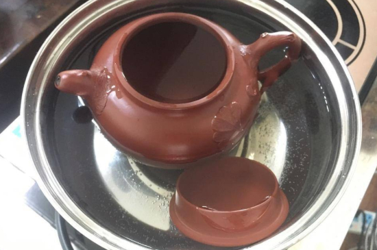 紫砂開壺和不開壺的區(qū)別，紫砂壺開壺的正確方法及開壺建議