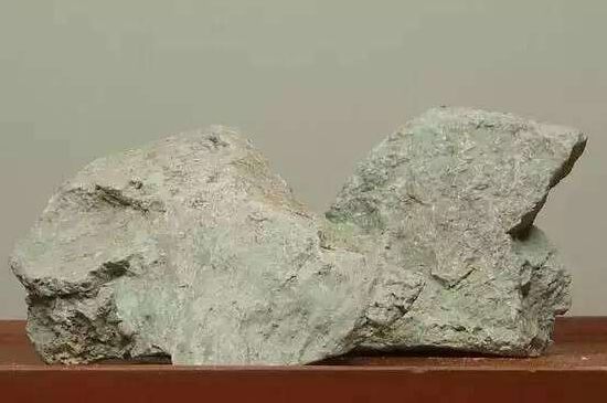 本山綠泥怎么分辨真假，真正的本山綠泥紫砂壺怎么鑒別？