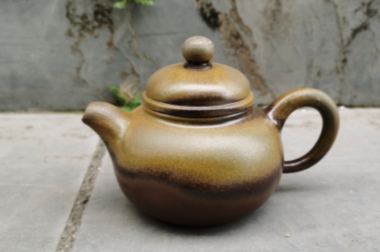 廣西欽州坭興陶可以泡多種茶嗎，坭興陶是一壺一茶嗎?