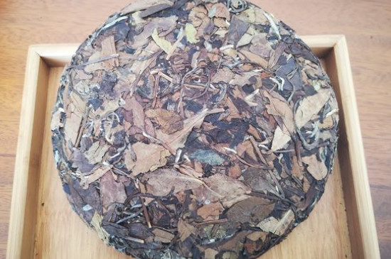 新舊白茶怎么區(qū)分，怎么分辨白茶是新還是舊