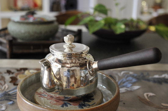 黑茶用什么壺煮最好，黑茶用什么煮效果好？