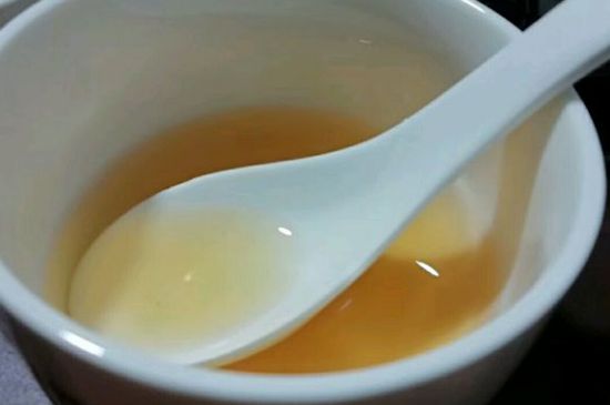 女人喝紅茶好還是喝普洱茶好，普洱茶和紅茶哪個適合女人喝