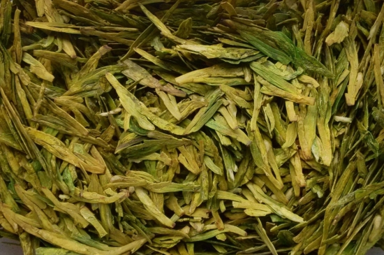 西湖龍井茶毫和發(fā)霉區(qū)別圖片，長霉的龍井茶葉會是什么樣？