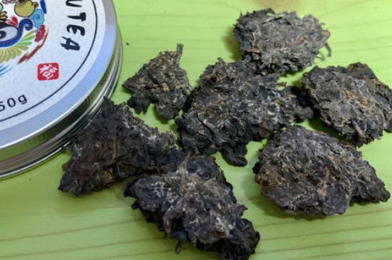 怎么知道涇渭茯茶是否變質(zhì)，茯磚茶金花和發(fā)霉的區(qū)別