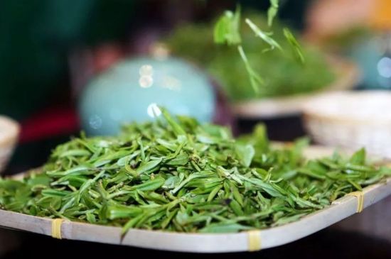 單樅茶什么季節(jié)最好喝，鳳凰單叢茶春茶好還是秋茶好？