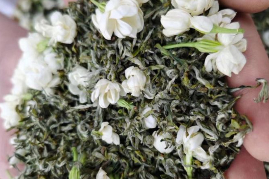 什么茶葉喝起來超級香，什么茶泡出來滿屋濃香?