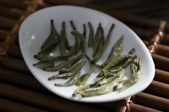 新白毫銀針和老白毫銀針的區(qū)別，新老白毫銀針的品質(zhì)特征